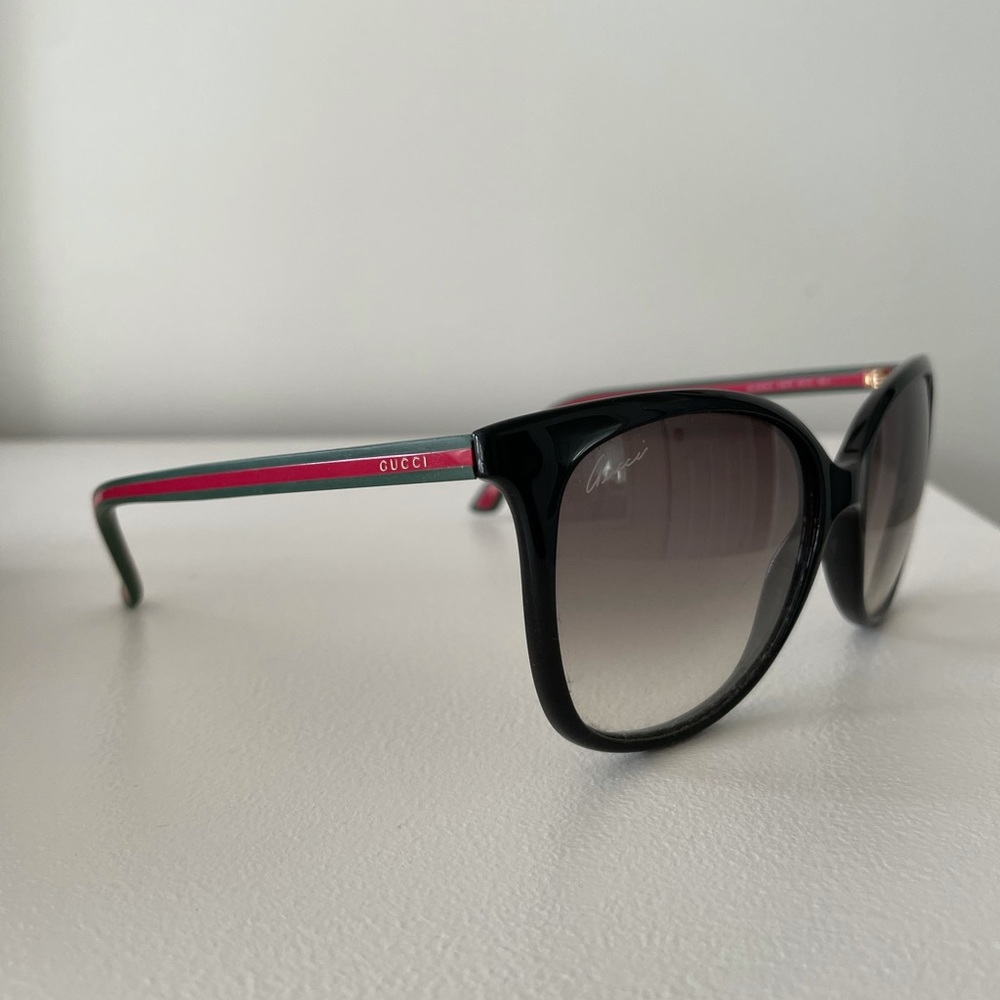 Gucci gradient black sunglasses.